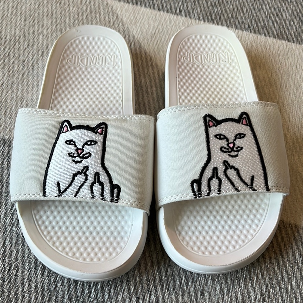 NWOT RipNDip Color Changing Slides size 4